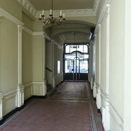 Old Town Garbary Apartment *